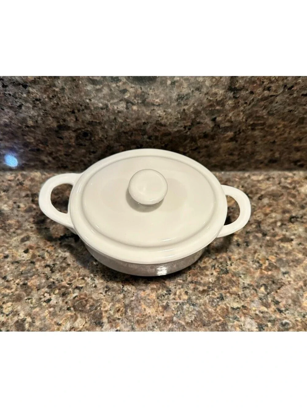 10 Strawberry Street White Mini Casserole Dish Lid Handles Ramekin Cocotte